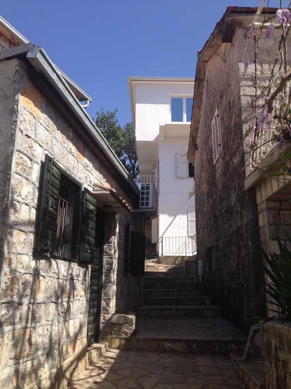 Apartmani Roganovic Luštica Kültér fotó