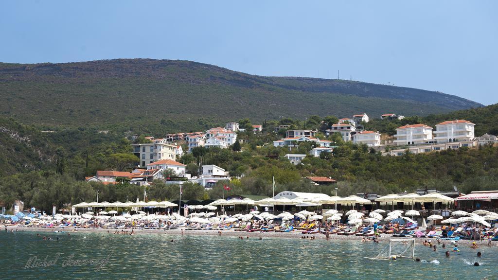 Apartmani Roganovic Luštica Kültér fotó