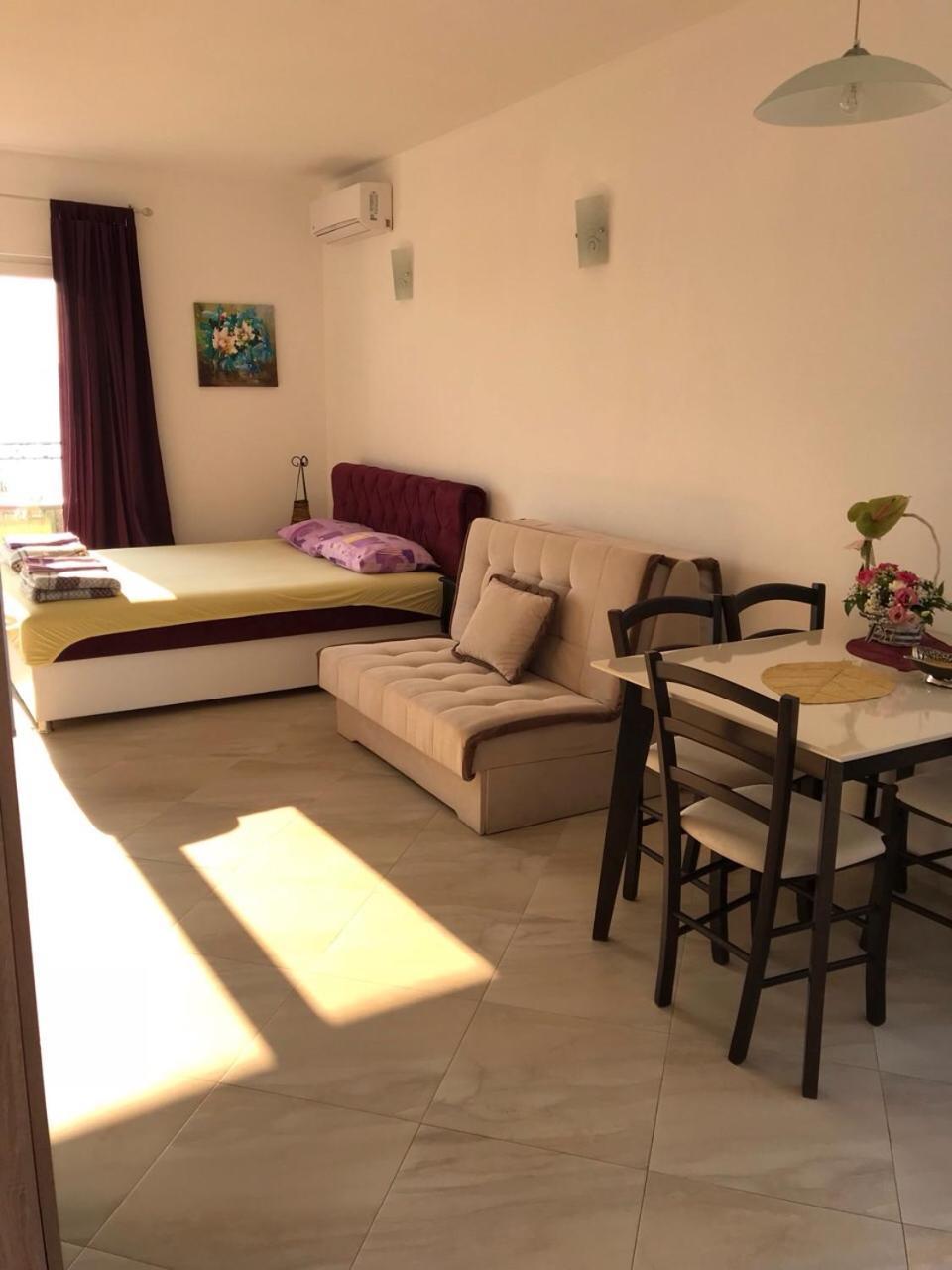 Apartmani Roganovic Luštica Kültér fotó
